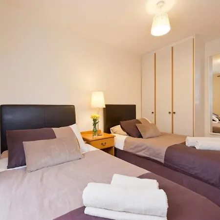 City Dooley Apartment *